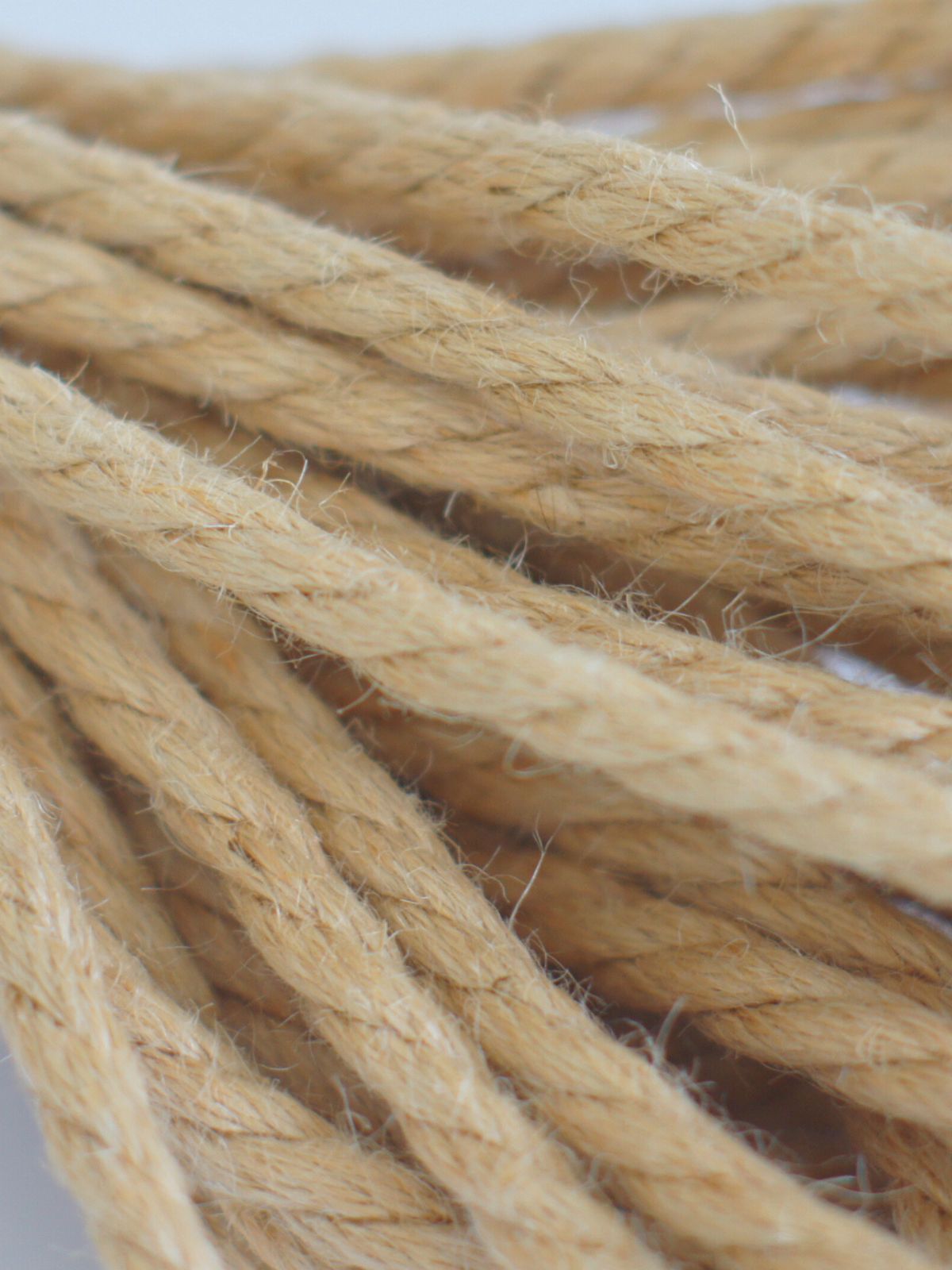 Mitsuki MIDI-ROLL, ~3kg, multi-ply loose-lay jute rope for Shibari and Kinbaku applications, untreated, JBO-free