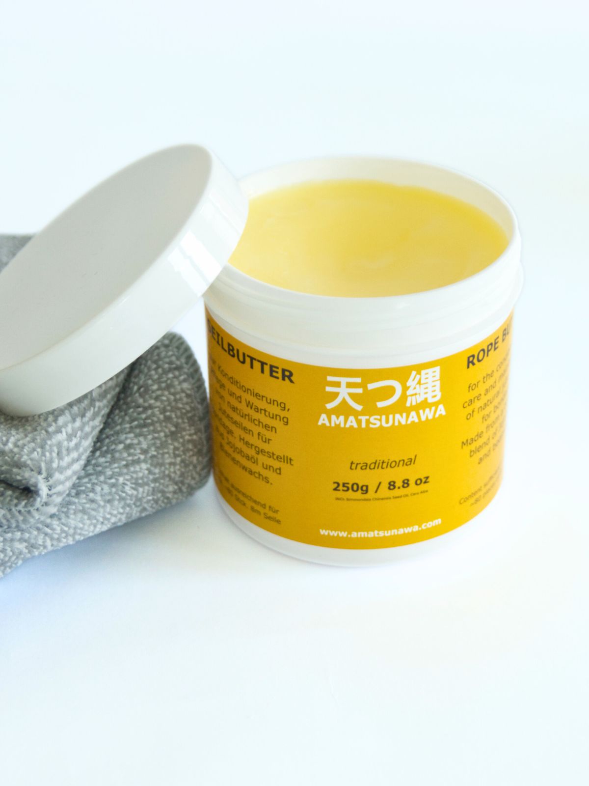 250 g / 8.8 oz rope butter for the care and conditioning of natural jute ropes, traditional proven recipe