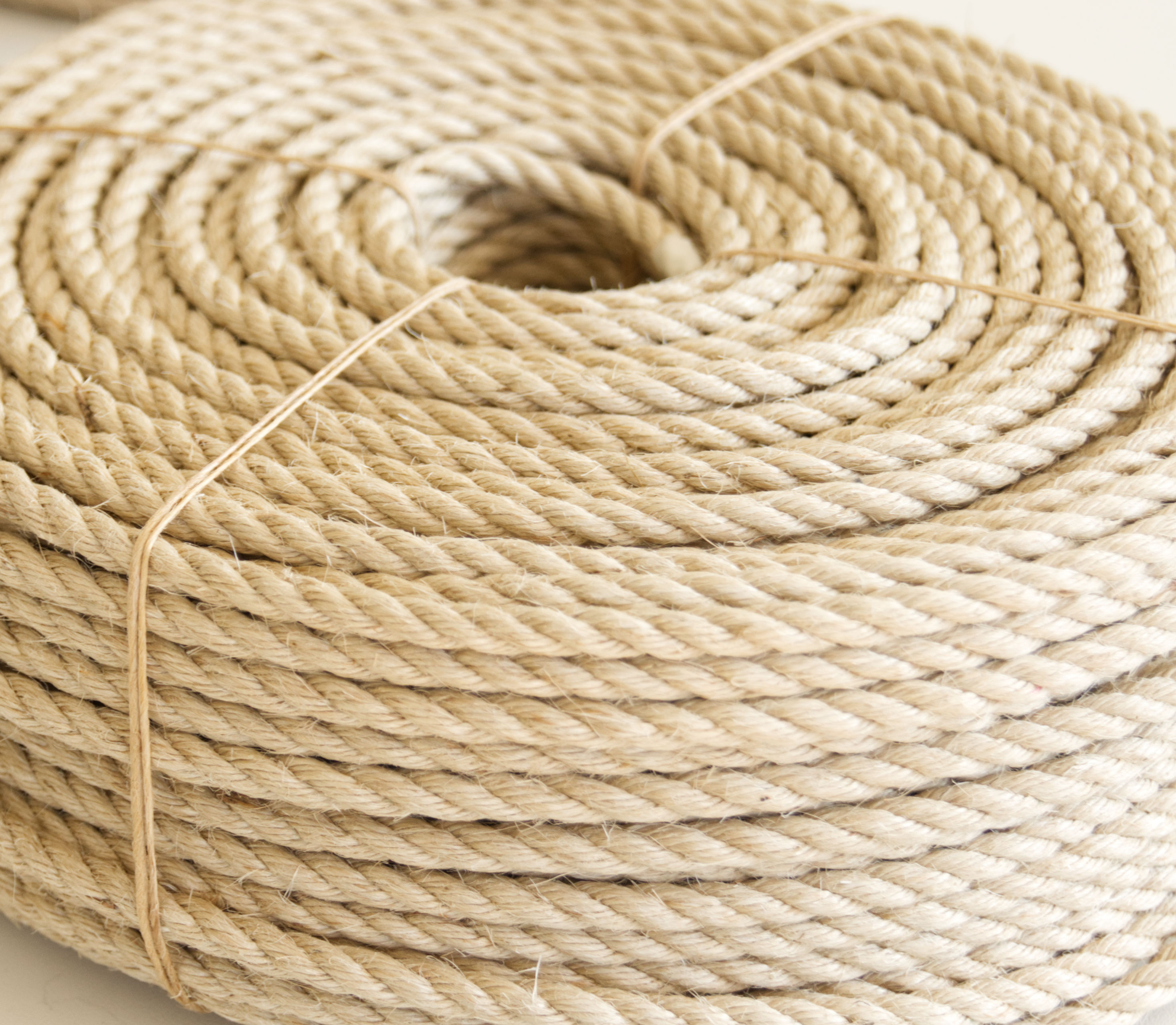 Strong Structural Rope HASHIRA 6/0 – Strong 6 mm hard‑lay jute rope for structural work by ...